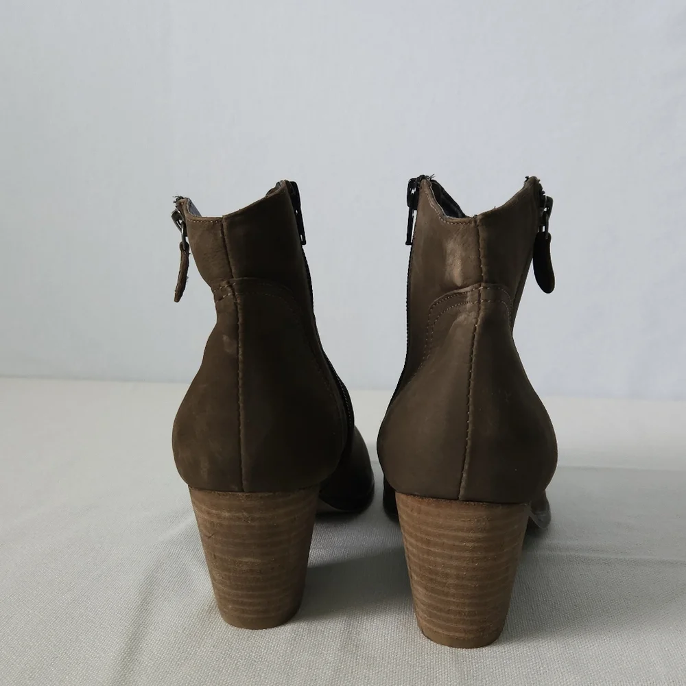 Diba Leather Ankle Booties Womens 9M Taupe Brown‎ Suede Stacked Heel Zip Boots